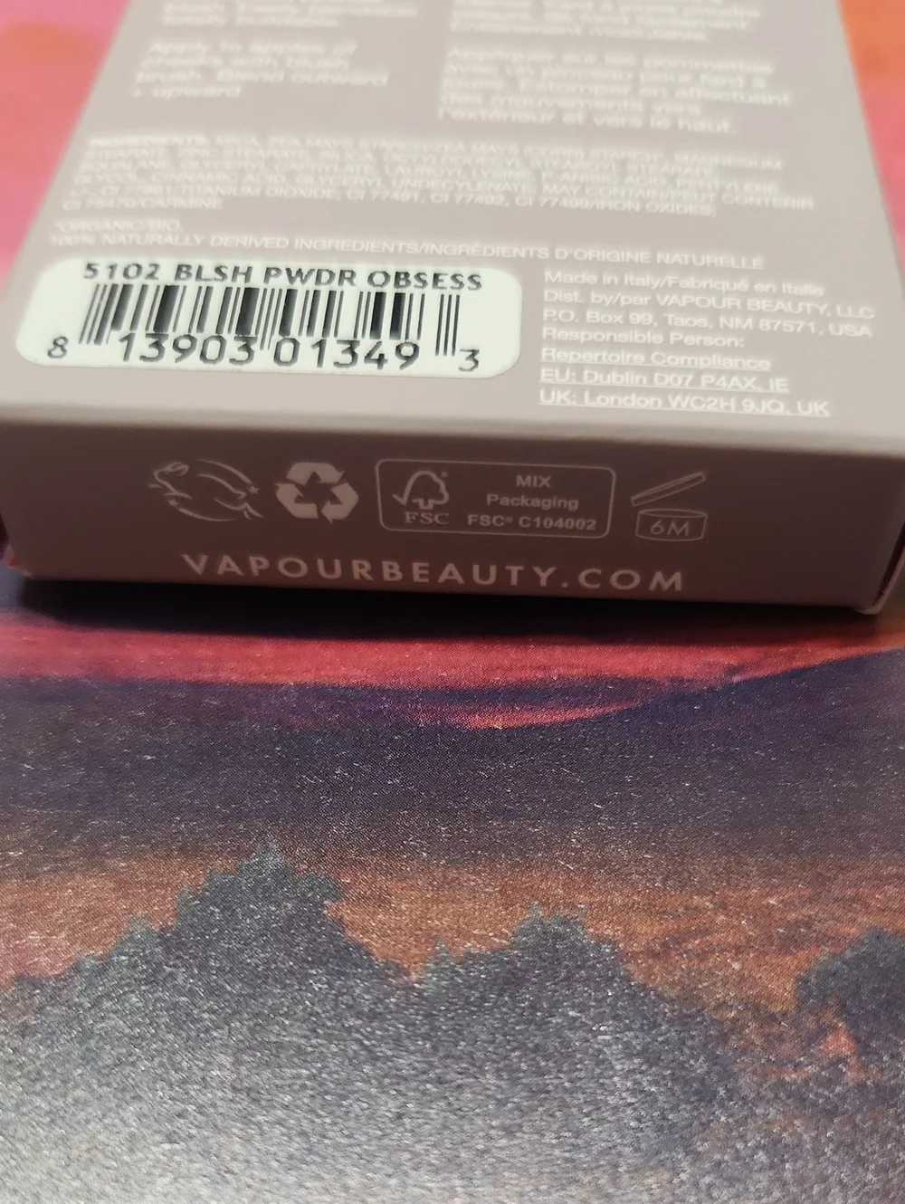 Vapour Beauty Blush Powder in Obsess Warm Rose